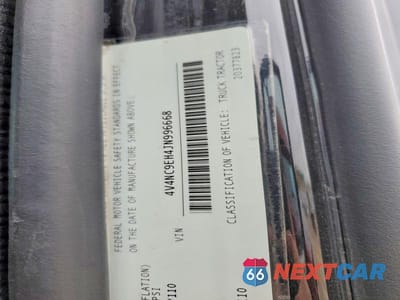 Zdjęcie 10 z 10 samochodu: 2018 VOLVO VN VNL VIN:4V4NC9EH4JN996668 - miniatura