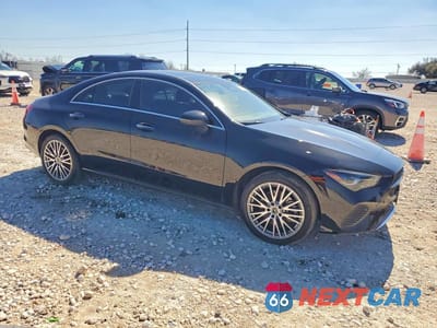 Czwarte zdjęcie samochodu z boku: 2024 MERCEDES-BENZ CLA 250 VIN:W1K5J4GB6RN443583 - miniatura