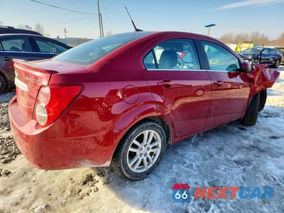 Trzecie zdjęcie samochodu z tyłu: 2013 CHEVROLET SONIC LT VIN:1G1JC5SH7D4180242 - miniatura