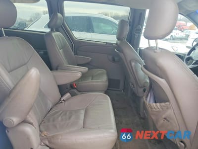 Zdjęcie 11 z 14 samochodu: 2002 CHRYSLER TOWN & COUNTRY LXI VIN:2C8GP54L42R798652 - miniatura