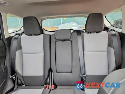 Zdjęcie 10 z 13 samochodu: 2017 FORD ESCAPE SE VIN:1FMCU0GD4HUA54797 - miniatura
