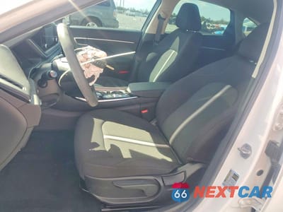 Zdjęcie 7 z 12 samochodu: 2023 HYUNDAI SONATA SE VIN:KMHL24JA6PA324219 - miniatura