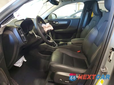 Zdjęcie 7 z 15 samochodu: 2024 VOLVO XC40 ULTIMATE VIN:YV4L12UF4R2314673 - miniatura