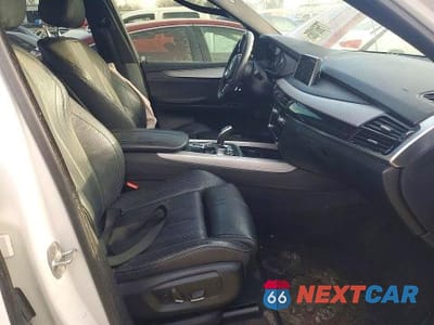 Zdjęcie 7 z 13 samochodu: 2017 BMW X5 SDRIVE35I VIN:5UXKR2C38H0X06871 - miniatura