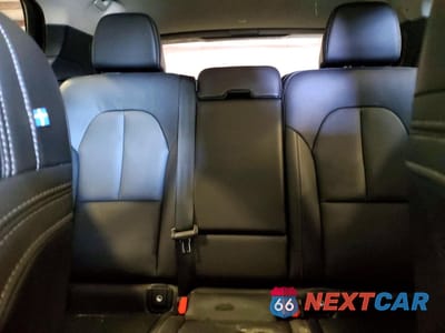 Zdjęcie 10 z 15 samochodu: 2024 VOLVO XC40 ULTIMATE VIN:YV4L12UF4R2314673 - miniatura