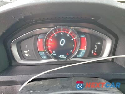 Zdjęcie 9 z 12 samochodu: 2014 VOLVO S60 T5 VIN:YV1612FS7E2272935 - miniatura