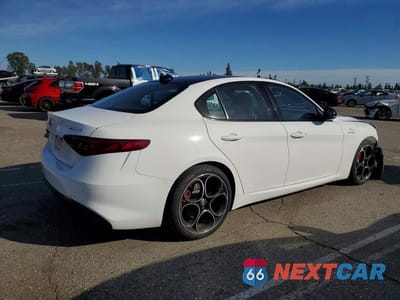 Trzecie zdjęcie samochodu z tyłu: 2023 ALFA ROMEO GIULIA VIN:ZARFAMBN4P7669628 - miniatura