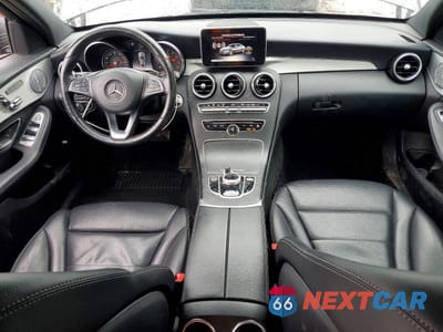 Zdjęcie 8 z 13 samochodu: 2018 MERCEDES-BENZ C 300 4MATIC VIN:55SWF4KB4JU279145 - miniatura
