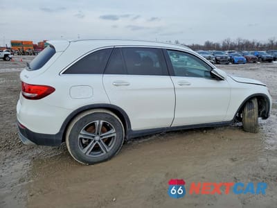 Trzecie zdjęcie samochodu z tyłu: 2016 MERCEDES-BENZ GLC 300 4MATIC VIN:WDC0G4KB1GF025105 - miniatura
