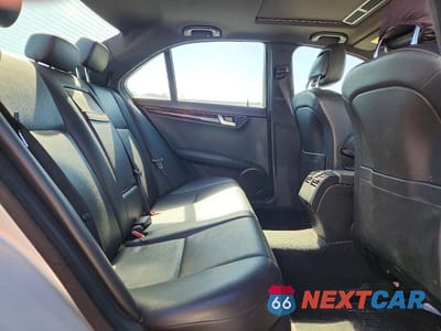 Zdjęcie 10 z 11 samochodu: 2012 MERCEDES-BENZ C 250 VIN:WDDGF4HB9CA619727 - miniatura