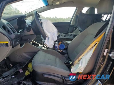 Zdjęcie 7 z 13 samochodu: 2015 KIA FORTE LX VIN:KNAFK4A68F5426090 - miniatura