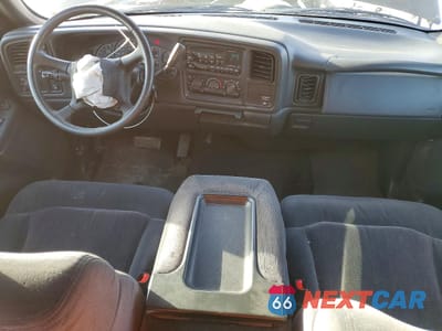 Zdjęcie 8 z 12 samochodu: 2001 CHEVROLET SILVERADO K1500 VIN:2GCEK19T411182729 - miniatura