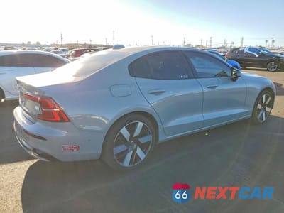 Trzecie zdjęcie samochodu z tyłu: 2024 VOLVO S60 PLUS VIN:7JRH60FL1RG308366 - miniatura