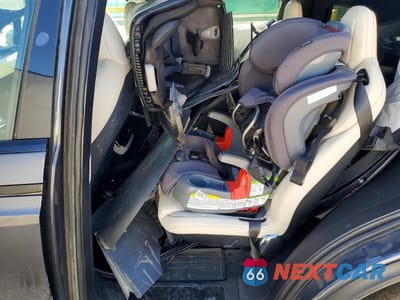 Zdjęcie 10 z 11 samochodu: 2023 TESLA MODEL X VIN:7SAXCBE69PF412575 - miniatura