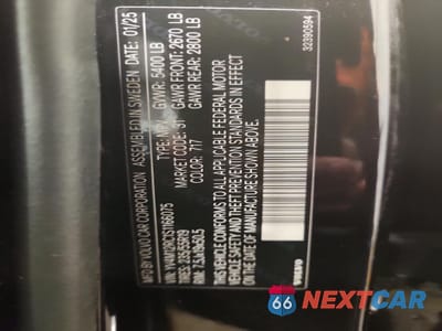 Zdjęcie 13 z 14 samochodu: 2025 VOLVO XC60 PLUS VIN:YV4M12RC1S1166075 - miniatura