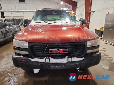Piąte zdjęcie samochodu w środku: 2002 GMC YUKON VIN:1GKEK13T72J161202 - miniatura