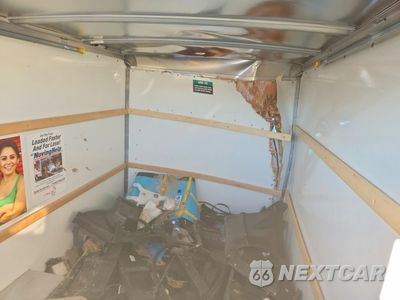 Zdjęcie 6 z 10 samochodu: 2025 GMC SAVANA BOX TRUCK VIN:1GDY7RF77S1183204 - miniatura