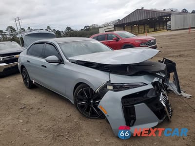 Czwarte zdjęcie samochodu z boku: 2023 BMW I7 XDRIVE60 VIN:WBY53EJ09PCL62022 - miniatura