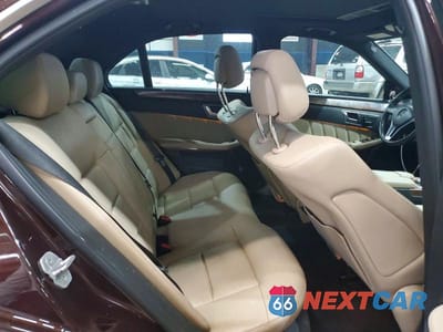 Zdjęcie 10 z 12 samochodu: 2012 MERCEDES-BENZ E 350 4MATIC VIN:WDDHF8JB6CA653808 - miniatura