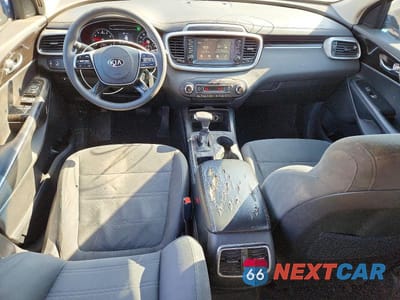 Zdjęcie 8 z 13 samochodu: 2019 KIA SORENTO LX VIN:5XYPGDA52KG530365 - miniatura