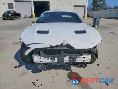 Piąte zdjęcie samochodu w środku: 2019 FORD MUSTANG VIN:1FA6P8TH0K5199357 - miniatura