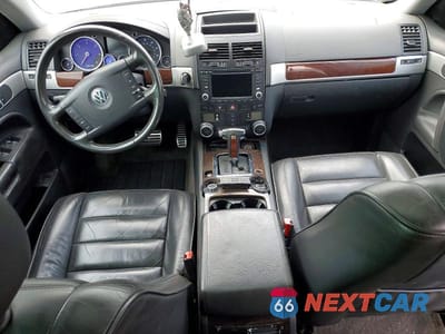 Zdjęcie 8 z 12 samochodu: 2004 VOLKSWAGEN TOUAREG TDI 5.0 VIN:WVGHH77L84D082350 - miniatura
