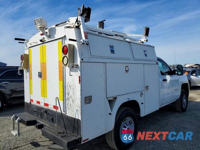 Trzecie zdjęcie samochodu z tyłu: 2015 CHEVROLET SILVERADO 2500 UTILITY / SERVICE TR VIN:1GC0CUEG2FZ545223 - miniatura