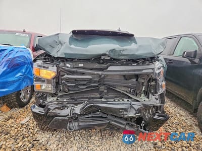 Piąte zdjęcie samochodu w środku: 2026 CHEVROLET SILVERADO K1500 TRAIL BOSS CUSTOM VIN:3GCUKCE86TG244120 - miniatura