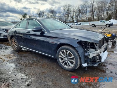 Czwarte zdjęcie samochodu z boku: 2016 MERCEDES-BENZ C 300 4MATIC VIN:55SWF4KB9GU108593 - miniatura