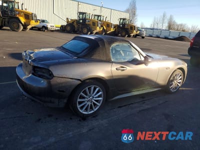 Trzecie zdjęcie samochodu z tyłu: 2017 FIAT 124 SPIDER CLASSICA VIN:JC1NFAEK1H0103750 - miniatura