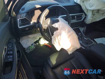 Zdjęcie 8 z 11 samochodu: 2019 BMW 330I VIN:3MW5R1J5XK8B00088 - miniatura