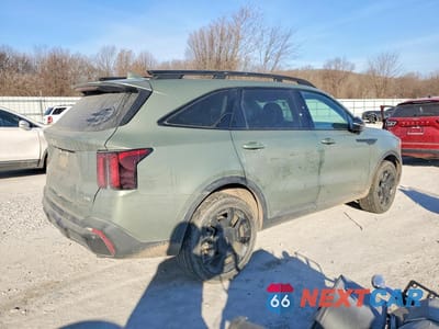 Trzecie zdjęcie samochodu z tyłu: 2024 KIA SORENTO X-LINE EX VIN:5XYRHDJF8RG299335 - miniatura
