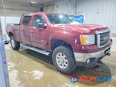 Czwarte zdjęcie samochodu z boku: 2013 GMC SIERRA K3500 SLE VIN:1GT423CG7DF213777 - miniatura