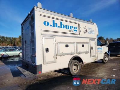 Trzecie zdjęcie samochodu z tyłu: 2021 CHEV EXPRESS G3500 VIN:1GB3GRC7XM1311980 - miniatura