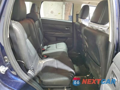 Zdjęcie 11 z 14 samochodu: 2016 MITSUBISHI OUTLANDER GT VIN:JA4JZ4AXXGZ008068 - miniatura