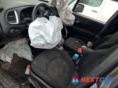 Zdjęcie 8 z 12 samochodu: 2019 JEEP RENEGADE LATITUDE VIN:ZACNJBBB2KPK30338 - miniatura