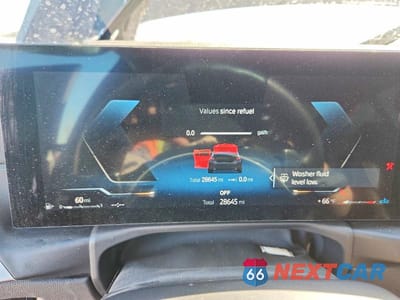 Zdjęcie 9 z 12 samochodu: 2023 BMW 330XI VIN:3MW89FF03P8D53834 - miniatura