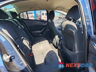 Zdjęcie 10 z 12 samochodu: 2018 MAZDA 3 SPORT VIN:3MZBN1U76JM186842 - miniatura