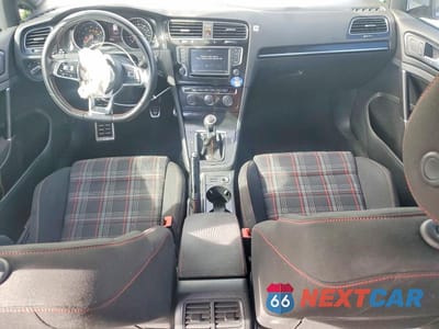 Zdjęcie 8 z 13 samochodu: 2017 VOLKSWAGEN GTI S VIN:3VW5T7AU8HM044910 - miniatura