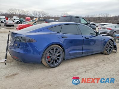 Trzecie zdjęcie samochodu z tyłu: 2018 TESLA MODEL S VIN:5YJSA1E44JF300182 - miniatura