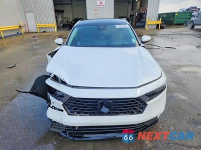 Piąte zdjęcie samochodu w środku: 2024 HONDA ACCORD TOURING HYBRID VIN:1HGCY2F8XRA001888 - miniatura