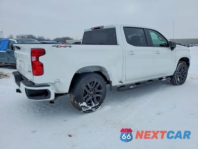 Trzecie zdjęcie samochodu z tyłu: 2026 CHEV SILVERADO K1500 RST VIN:1GCPKWEKXTZ128333 - miniatura