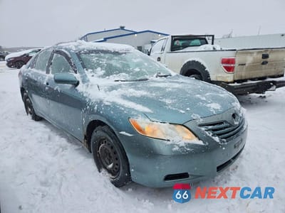 Czwarte zdjęcie samochodu z boku: 2007 TOYOTA CAMRY LE VIN:4T1BK46K07U548761 - miniatura