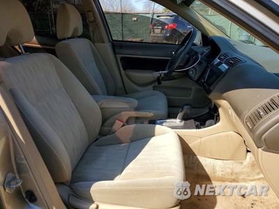 Zdjęcie 7 z 11 samochodu: 2005 HONDA CIVIC EX VIN:2HGES26795H527555 - miniatura