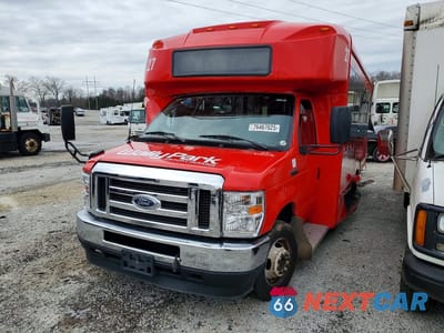 2025 FORD ECONOLINE E450 SUPER DUTY CUTAWAY VAN 1FDFE4FN5SDD02946 - główne zdjęcie licytacji z USA - miniatura