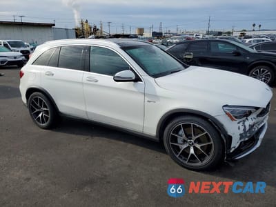 Czwarte zdjęcie samochodu z boku: 2021 MERCEDES-BENZ GLC 43 4MATIC AMG VIN:W1N0G6EBXMF950967 - miniatura