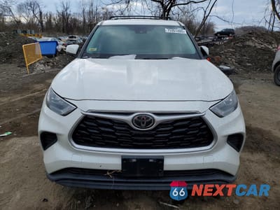 Piąte zdjęcie samochodu w środku: 2020 TOYOTA HIGHLANDER L VIN:5TDCZRBH9LS002132 - miniatura