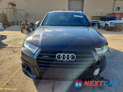 Piąte zdjęcie samochodu w środku: 2018 AUDI Q7 PRESTIGE VIN:WA1VAAF73JD036850 - miniatura