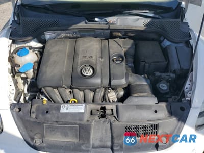 Zdjęcie 11 z 12 samochodu: 2014 VOLKSWAGEN BEETLE VIN:3VW5X7AT5EM804394 - miniatura