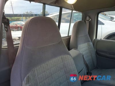 Zdjęcie 10 z 12 samochodu: 1993 FORD RANGER VIN:1FTCR10A5PPB07497 - miniatura